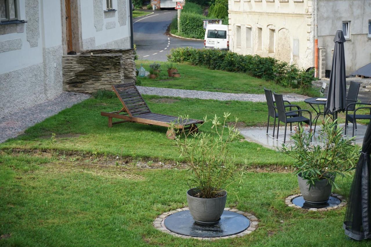Baroque Chaplain House Kaplanka 1796 A. D. - Historical Luxury Apts In Bohemian Paradise Zelezny Brod Exterior foto