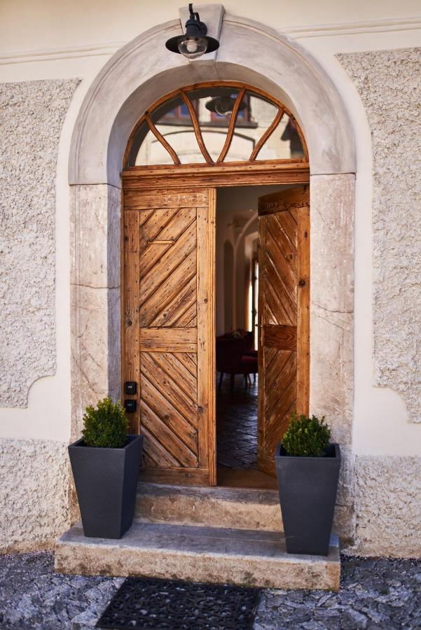 Baroque Chaplain House Kaplanka 1796 A. D. - Historical Luxury Apts In Bohemian Paradise Zelezny Brod Exterior foto
